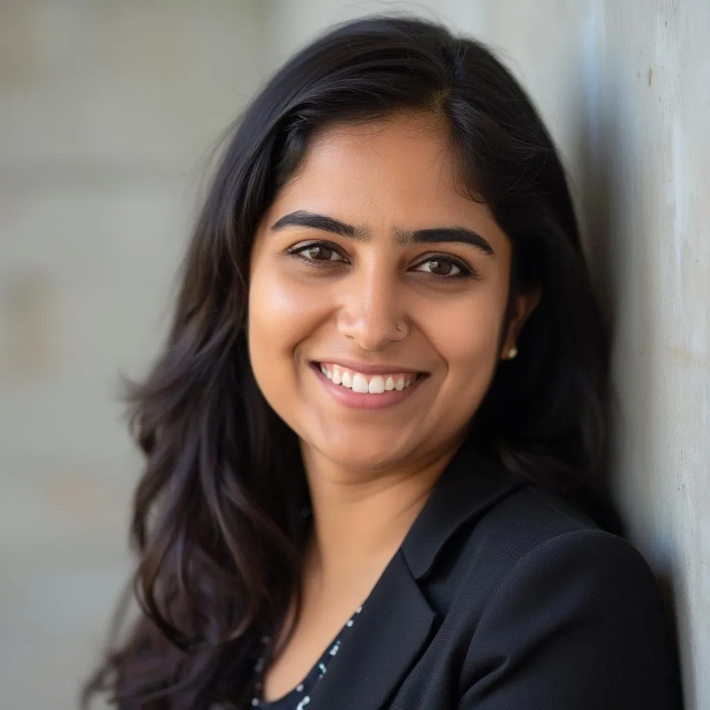 Sophia Khan, Customer Support Manager